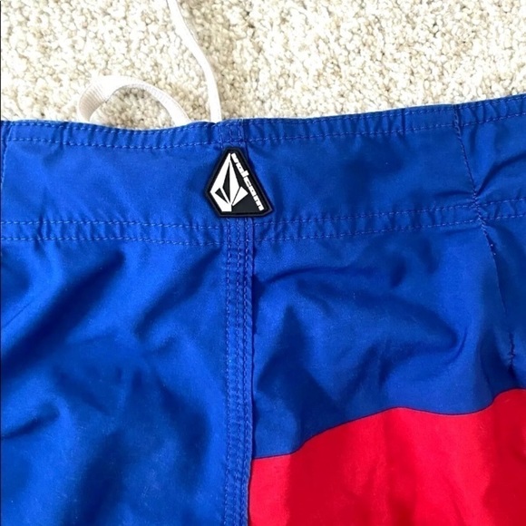 Mens Volcom Sz 31 Board Shorts Surf Swim Trunks Blue Logo Zip Pocket - Picture 9 of 9